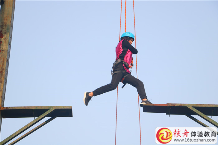 碧桂園蘇州區(qū)域“星耀聚  劍鋒礪”主題銷售精英俱樂(lè)部拓展集訓(xùn)